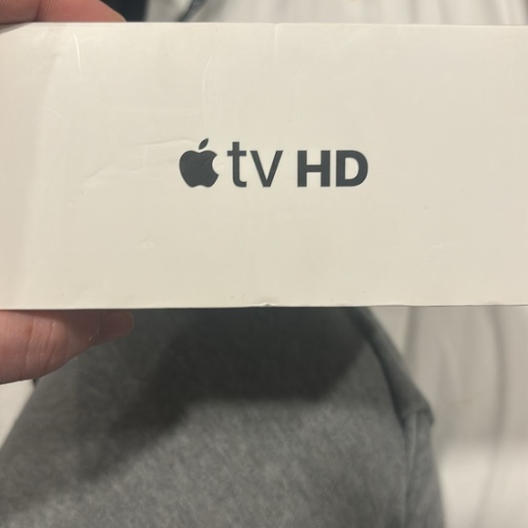 Apple TV HD new in box - Picture 2 of 9
